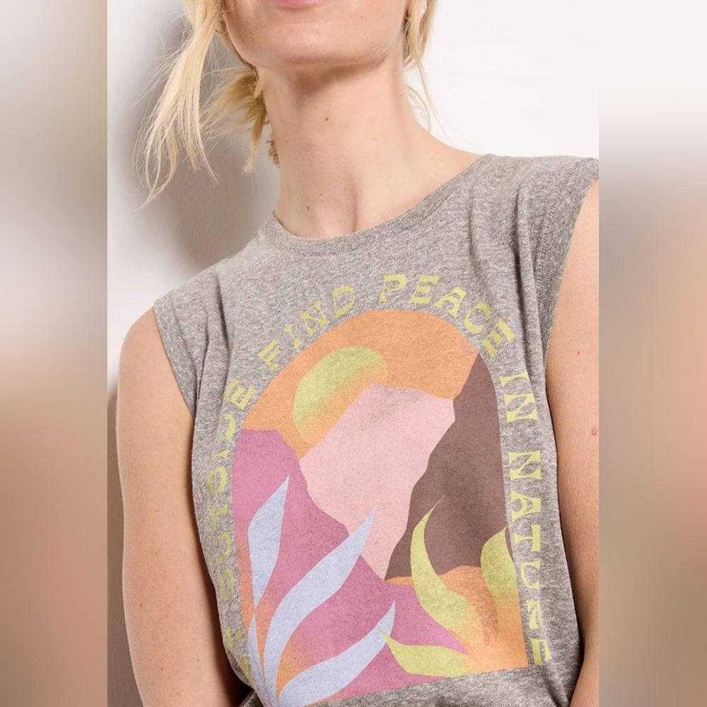Evereve Gray Graphic Women's Top